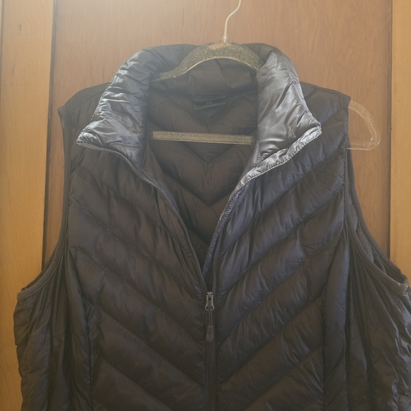 Sold - Picture 2 of 8